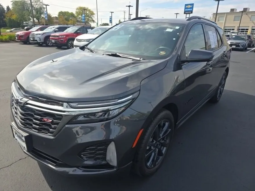 2022 Chevrolet Equinox RS photo 1