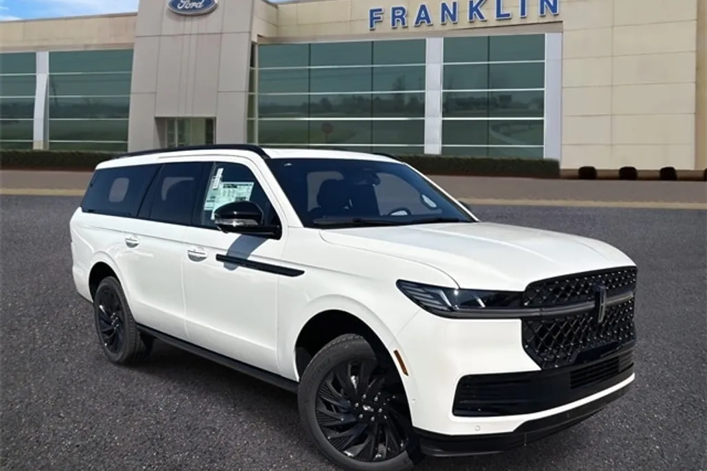 2025 Lincoln Navigator L Reserve photo 1