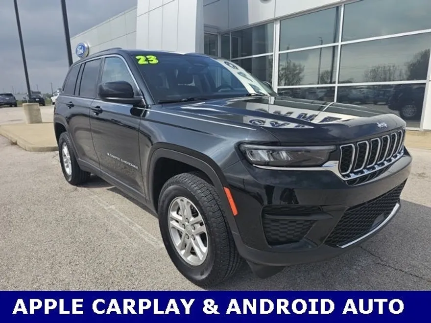 2023 Jeep Grand Cherokee Laredo photo 1
