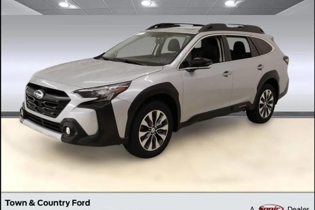 2023 Subaru Outback Limited XT photo 1