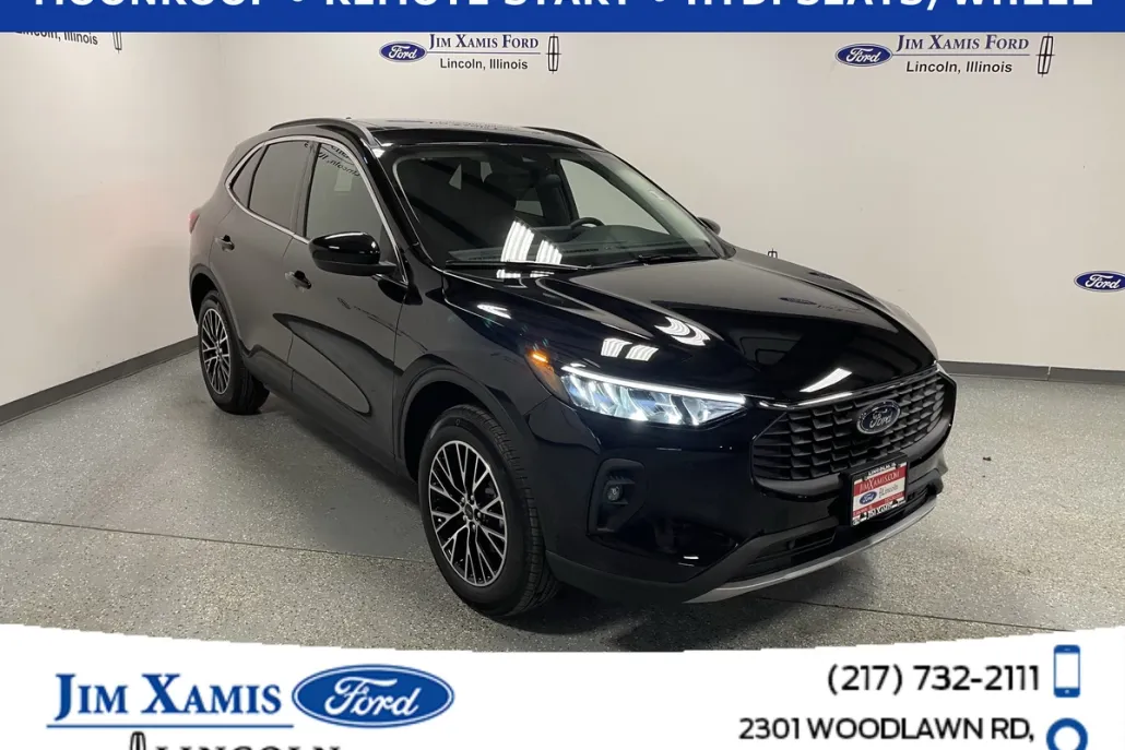 2025 Ford Escape Titanium photo 1