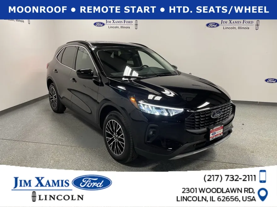 2025 Ford Escape Titanium photo 1