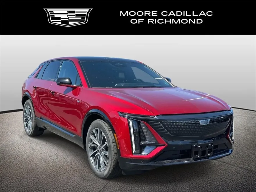 2025 Cadillac Lyriq Sport photo 1