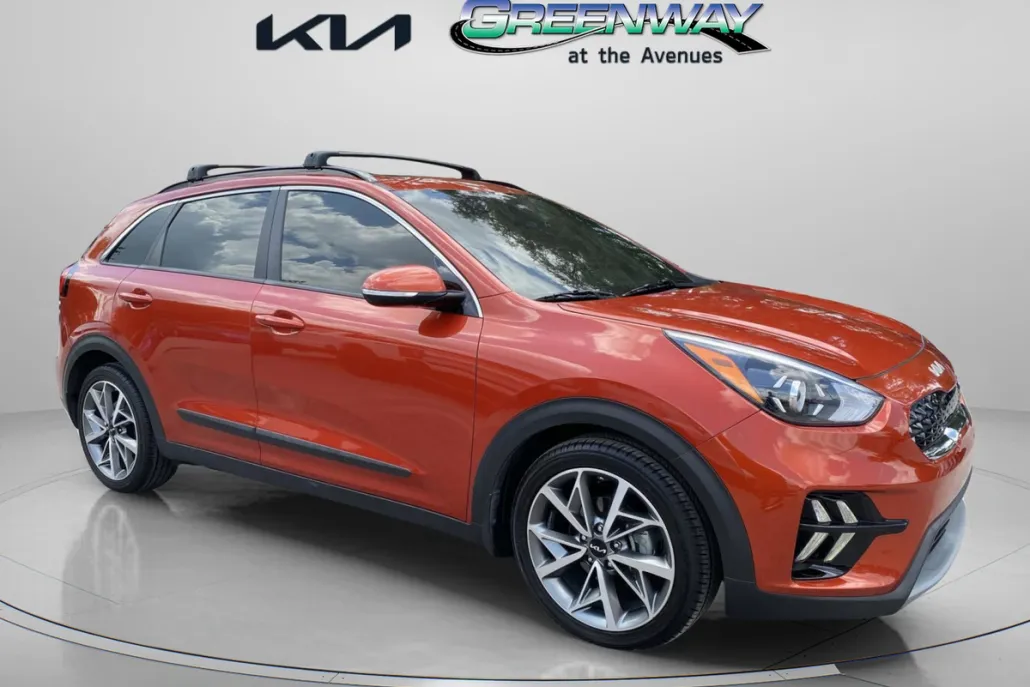 2022 Kia Niro Touring Special Edition photo 1