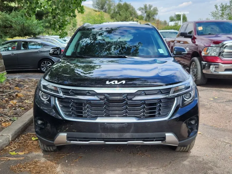 2024 Kia Seltos S photo 1