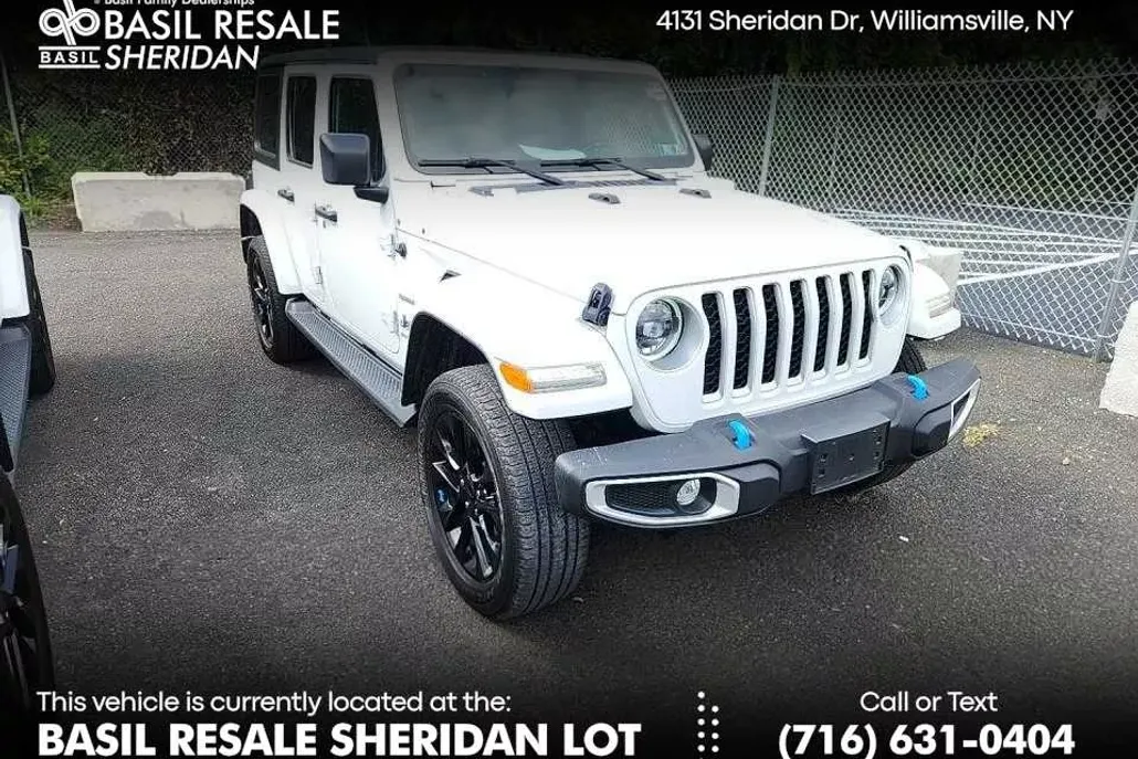 2023 Jeep Wrangler 4xe Sahara photo 1