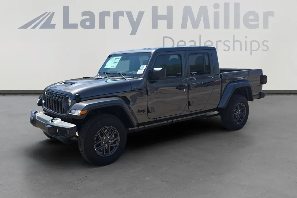 2025 Jeep Gladiator Sport S photo 1