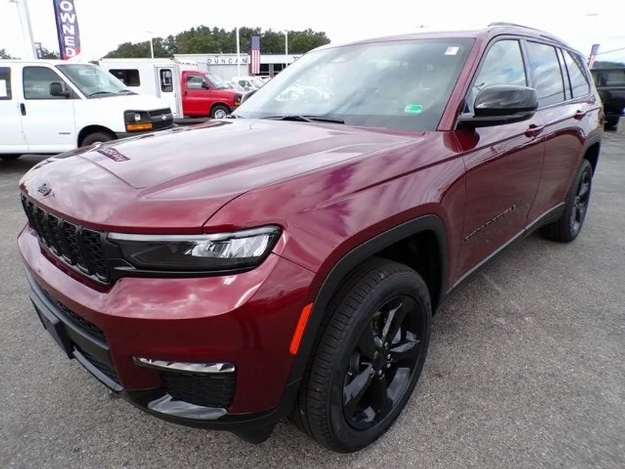 2025 Jeep Grand Cherokee Limited photo 1