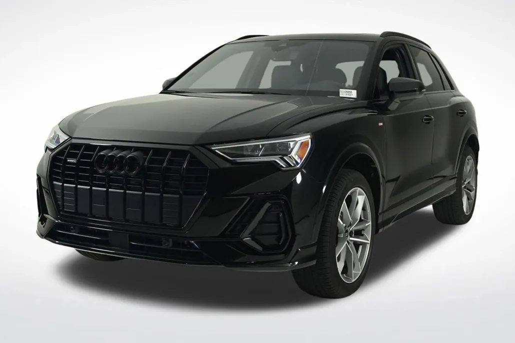 2025 Audi Q3 45 TFSI S line Premium photo 1