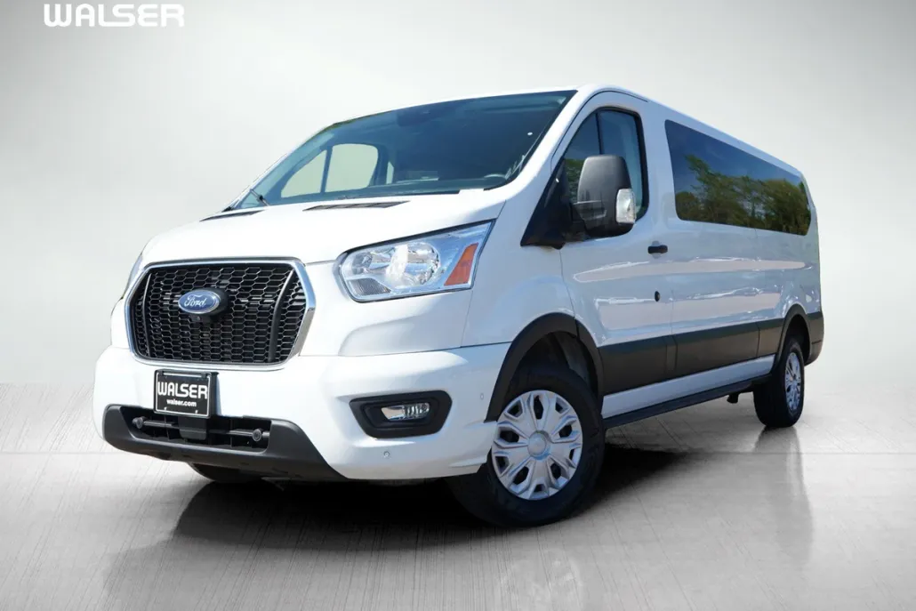 2022 Ford Transit Passenger XL photo 1