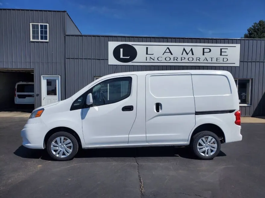 2021 Nissan NV200 SV photo 1