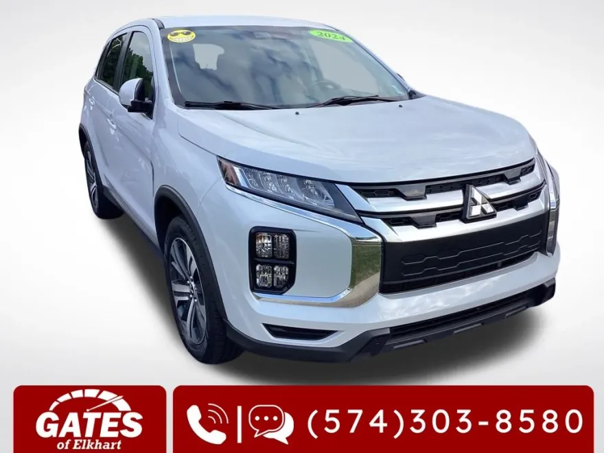 2024 Mitsubishi Outlander Sport SE photo 1
