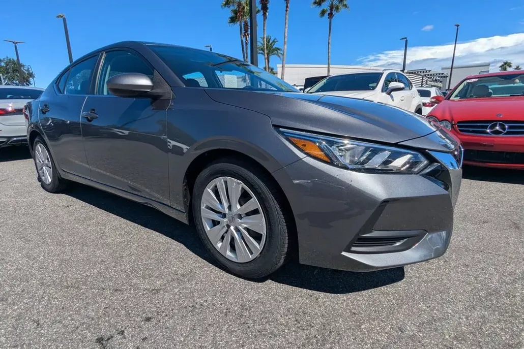 2023 Nissan Sentra S photo 1