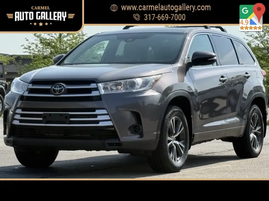 2018 Toyota Highlander LE photo 1