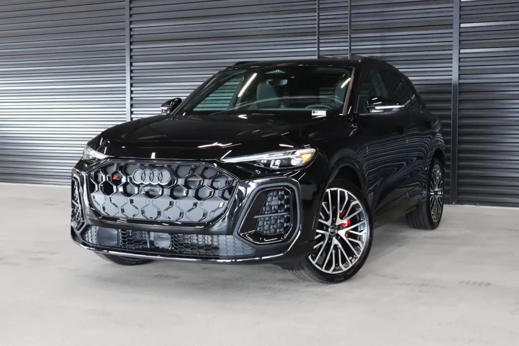 2025 Audi SQ5 Premium Plus photo 1