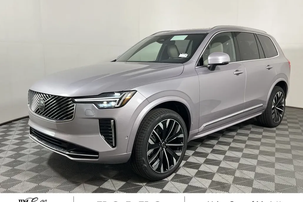 2026 Volvo XC90 Plus photo 1