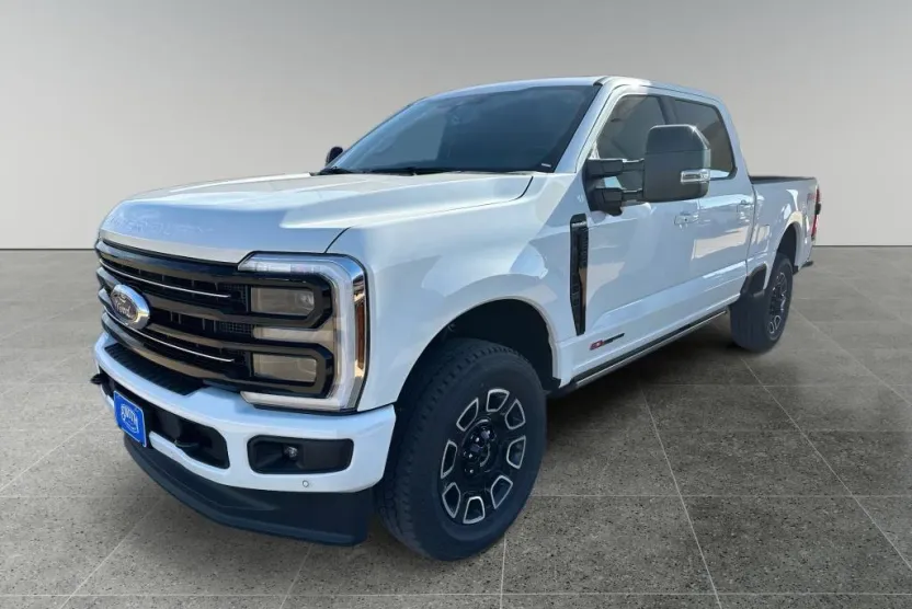 2025 Ford F-250 Platinum photo 1