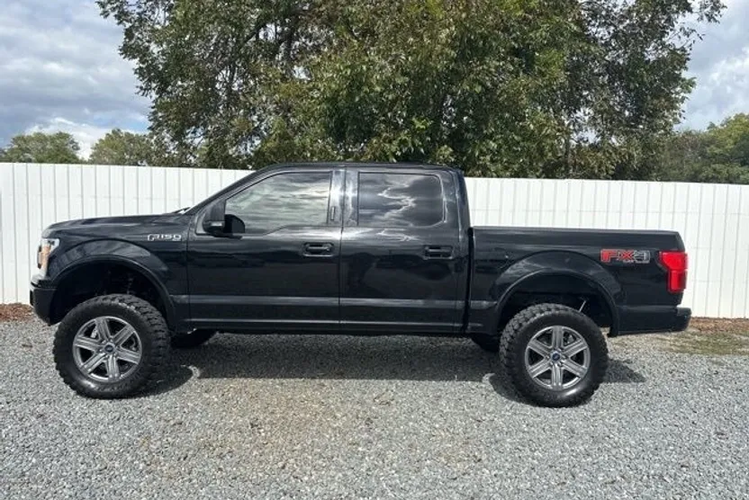 2018 Ford F-150 XLT photo 1