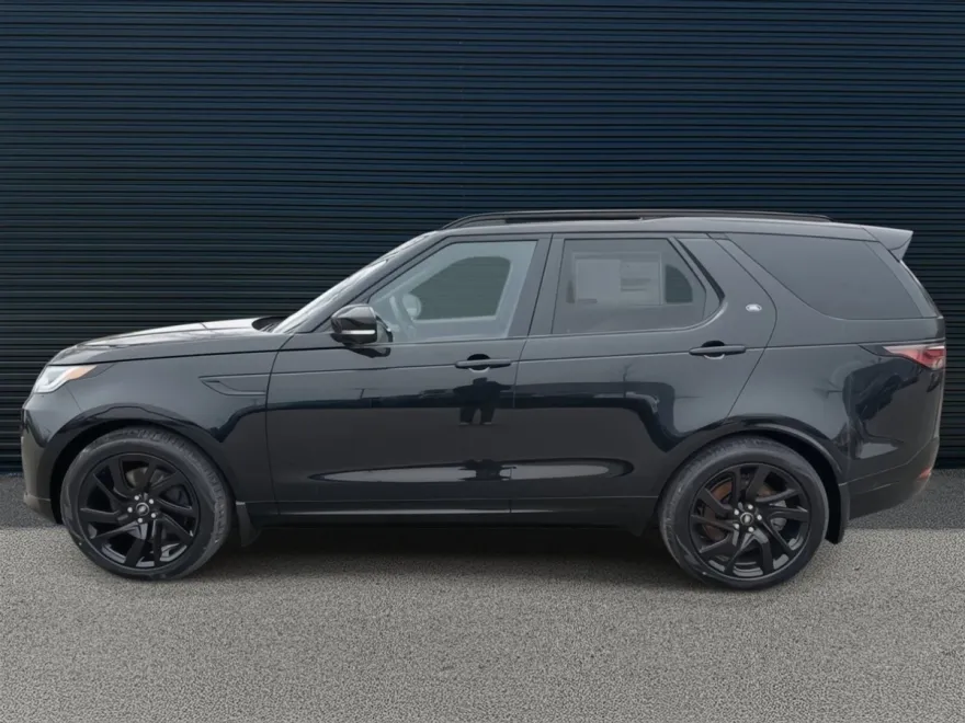 2025 Land Rover Discovery SE photo 1