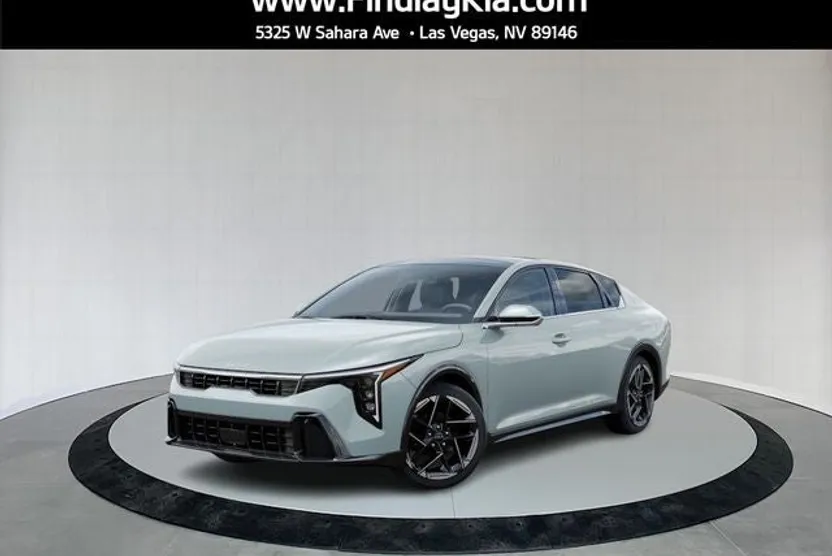 2025 Kia K4 GT-Line photo 1