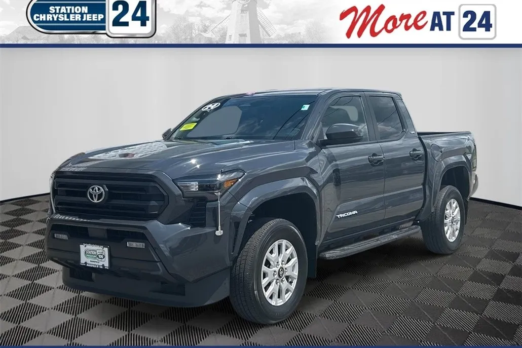 2024 Toyota Tacoma SR5 4x4 photo 1