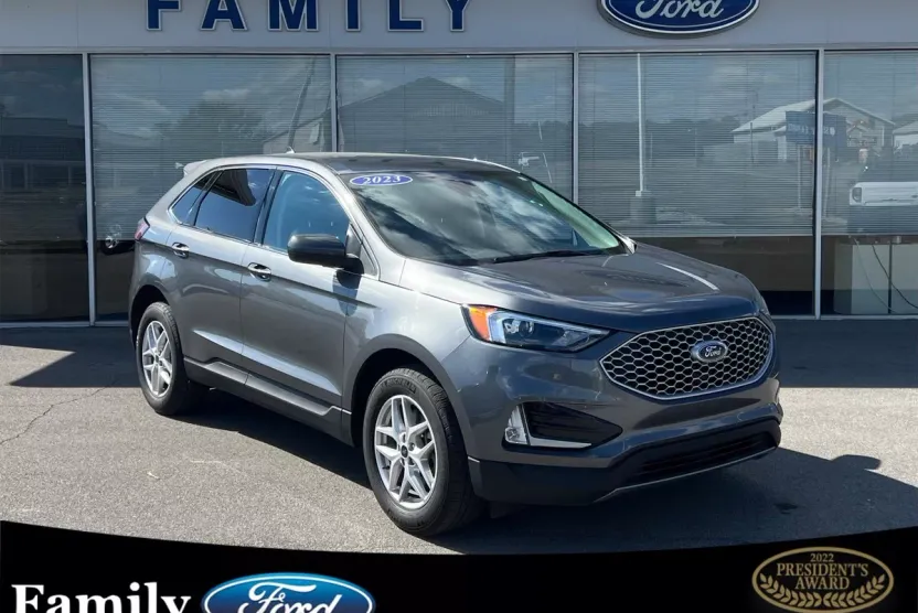 2023 Ford Edge SEL photo 1