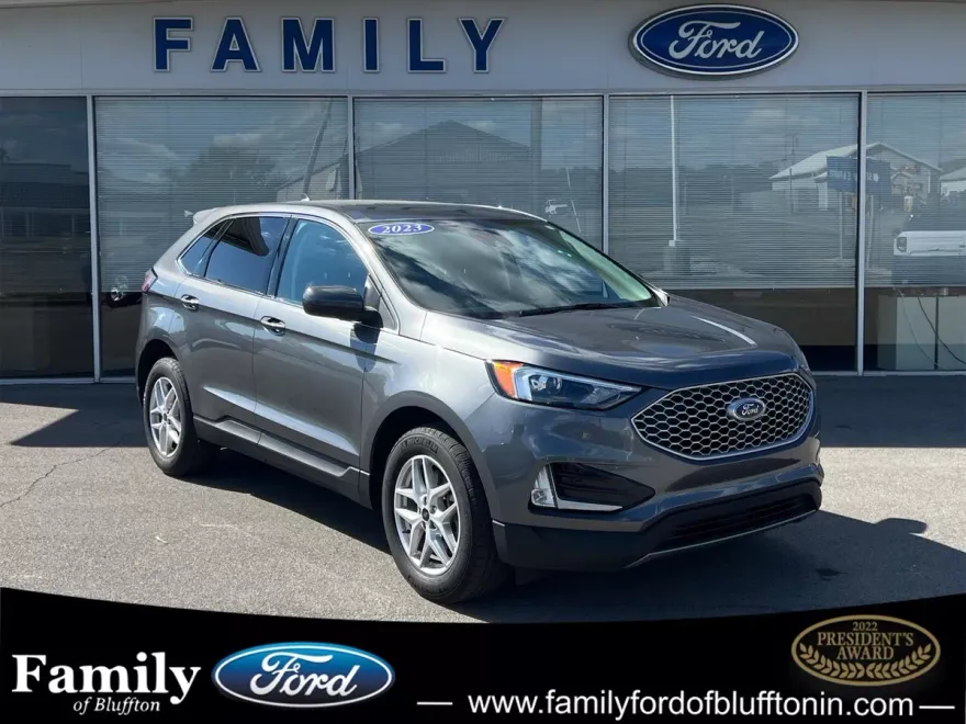 2023 Ford Edge SEL photo 1