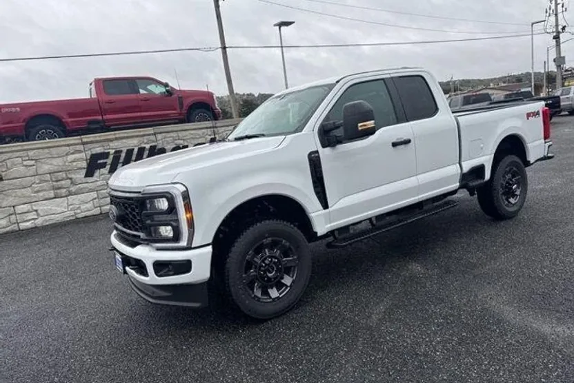 2026 Ford F-350 photo 1