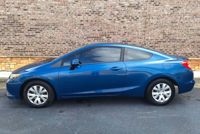 2012 Honda Civic LX photo 1