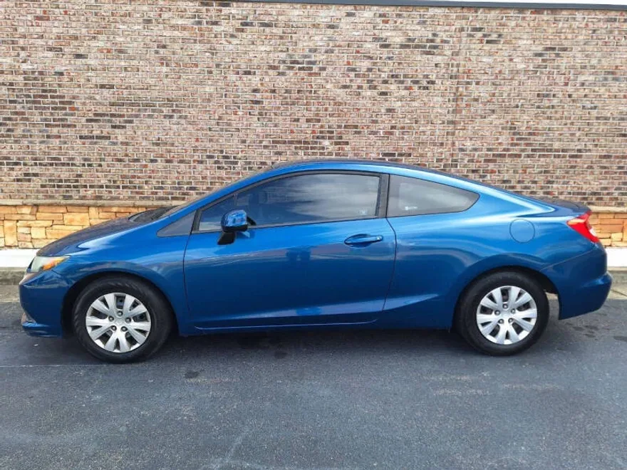 2012 Honda Civic LX photo 1
