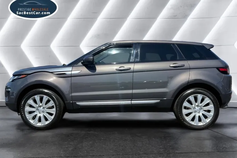 2017 Land Rover Range Rover Evoque HSE photo 1
