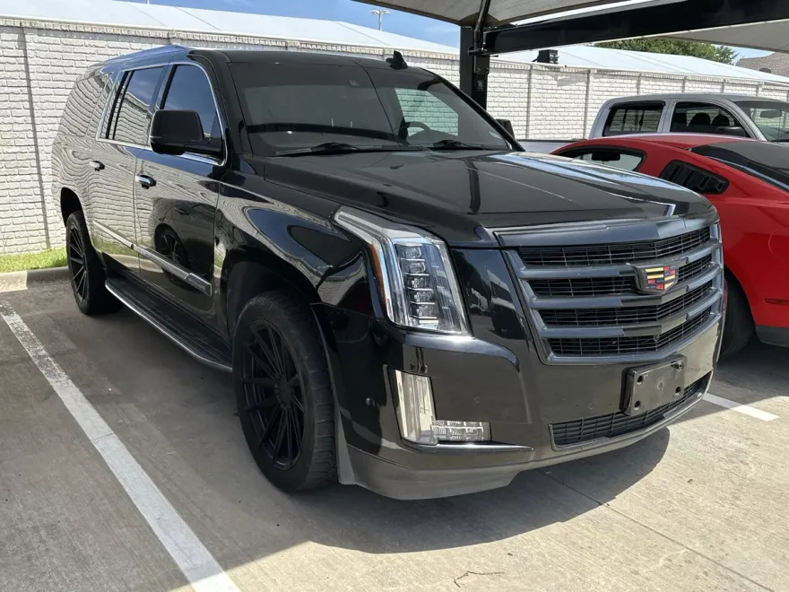 2020 Cadillac Escalade ESV Luxury Sport photo 1