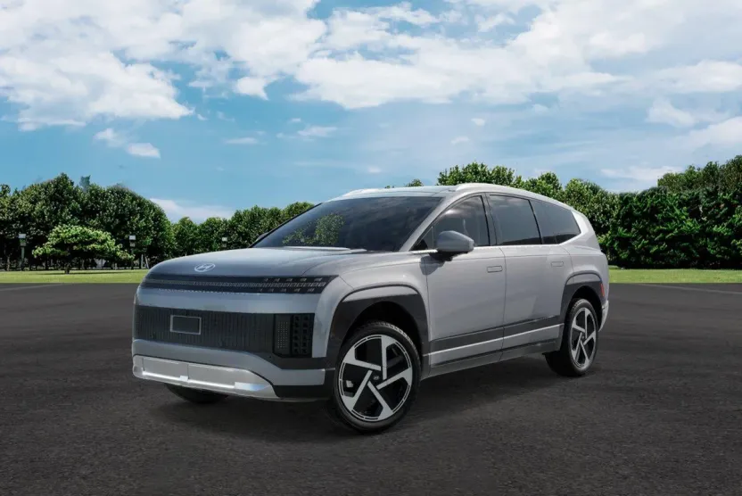 2026 Hyundai Ioniq Limited photo 1