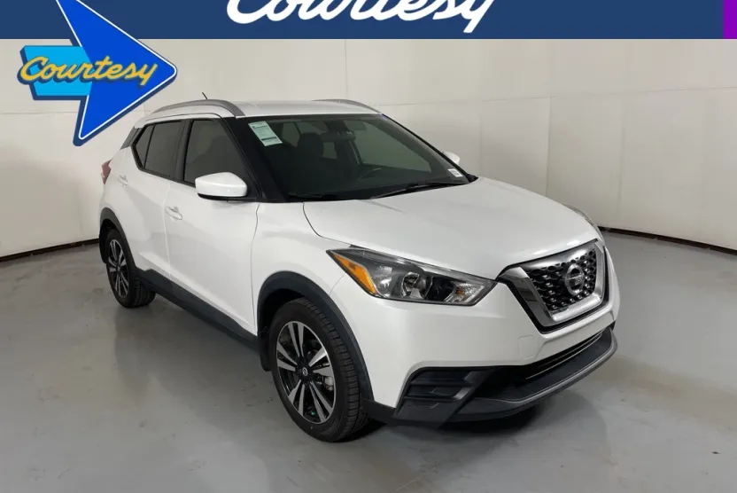 2019 Nissan Kicks SV photo 1