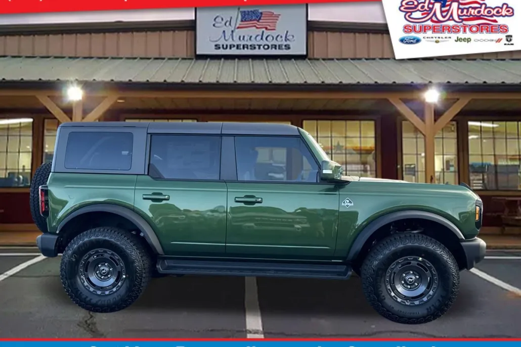 2025 Ford Bronco Outer Banks photo 1