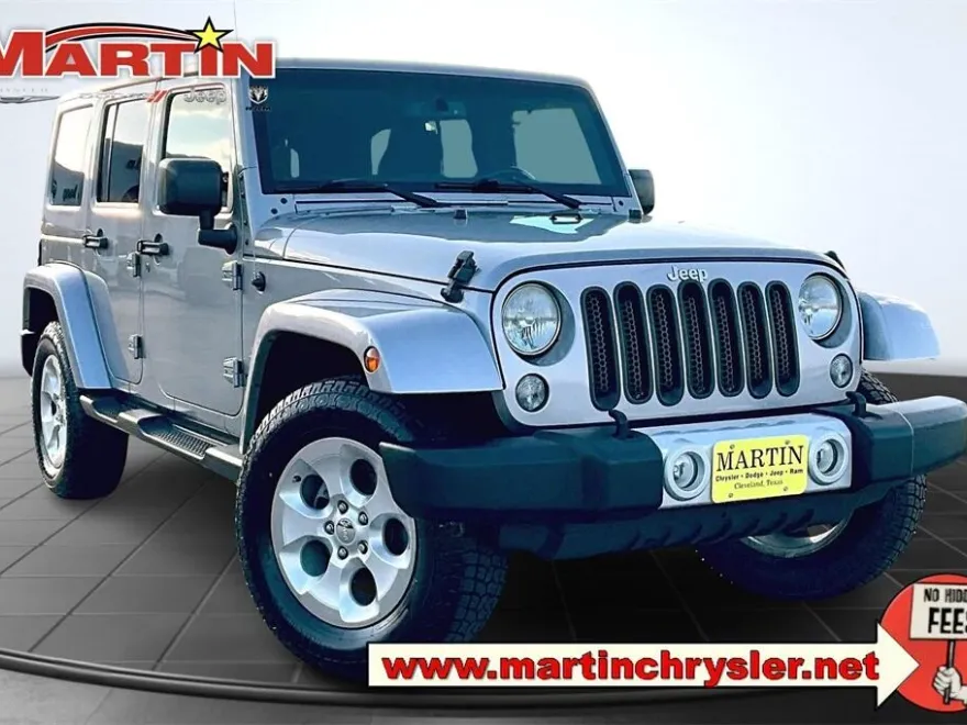 2015 Jeep Wrangler Unlimited Sahara photo 1