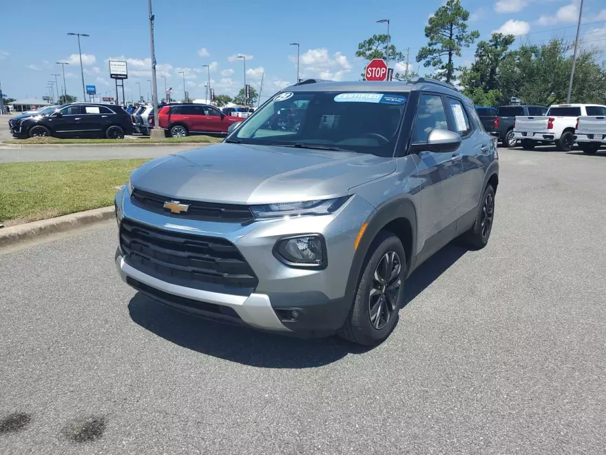 2023 Chevrolet Trailblazer LT photo 1