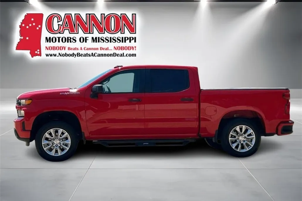 2022 Chevrolet Silverado 1500 Custom photo 1