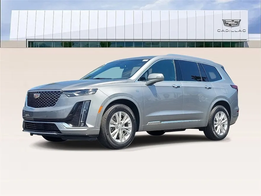 2025 Cadillac XT6 Luxury photo 1