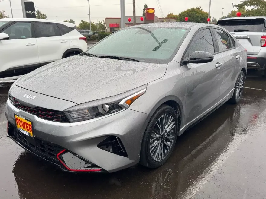 2023 Kia Forte GT-Line photo 1