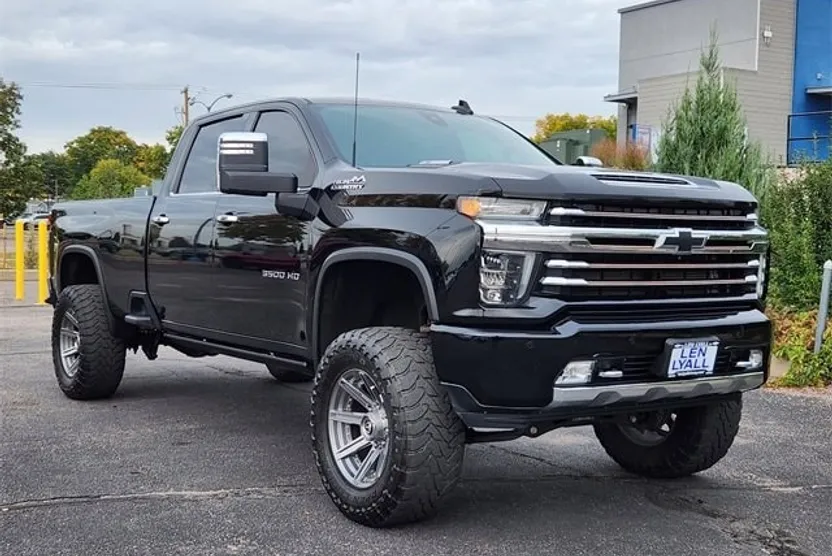 2020 Chevrolet Silverado 3500HD High Country photo 1