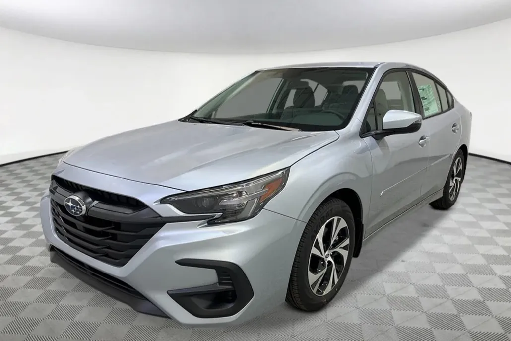 2025 Subaru Legacy Premium photo 1