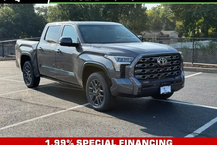 2026 Toyota Tundra Platinum photo 1