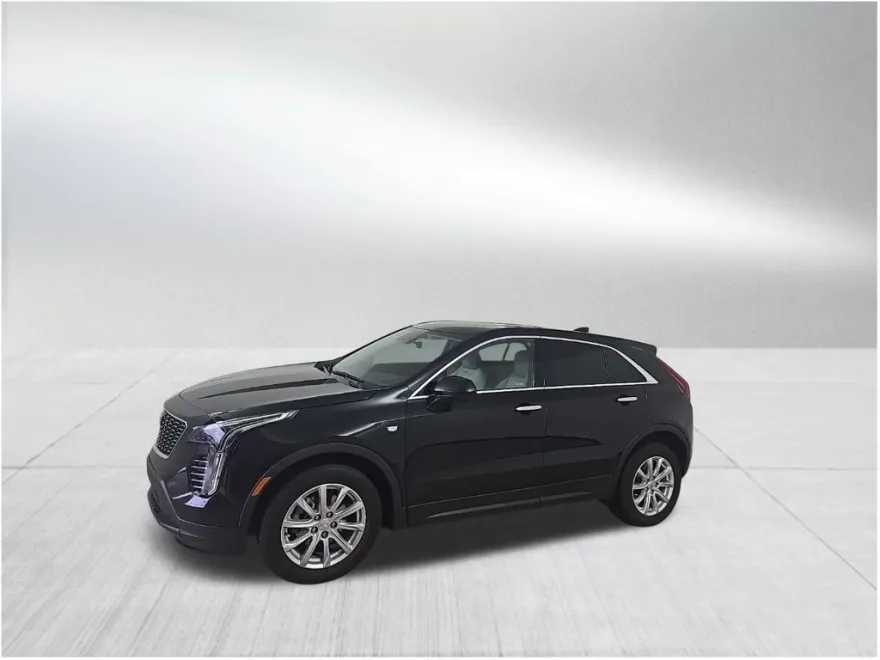 2022 Cadillac XT4 Luxury photo 1