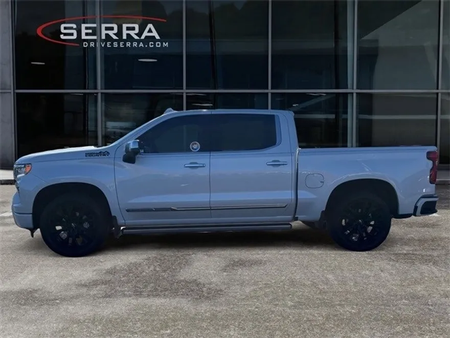 2023 Chevrolet Silverado 1500 High Country photo 1