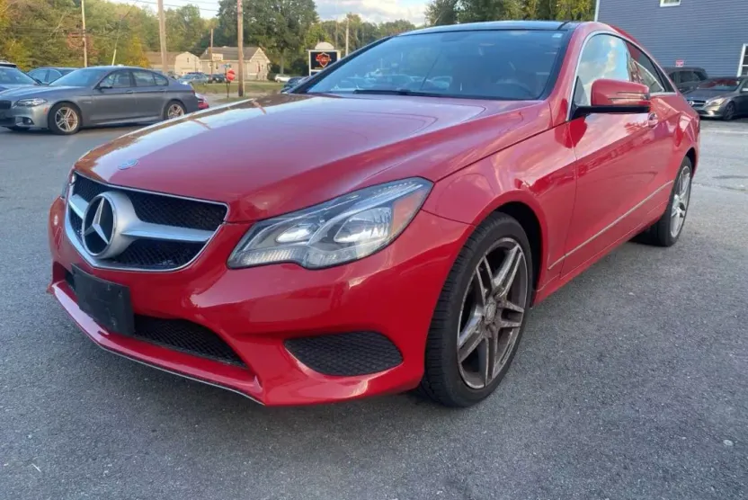 2015 Mercedes Benz E 400 4MATIC Coupe photo 1