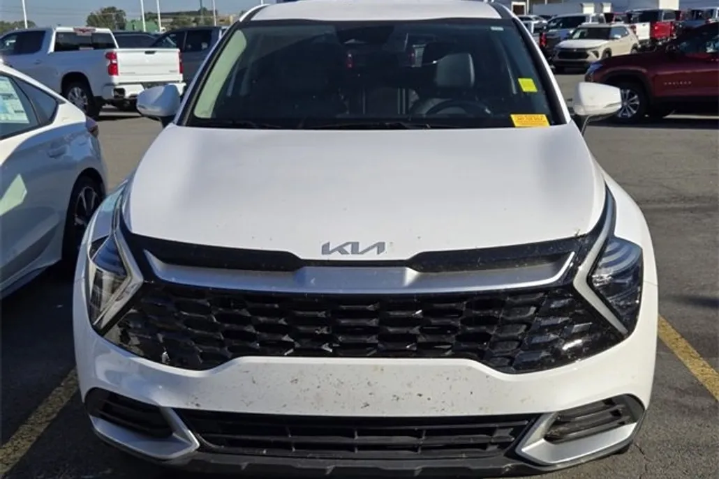2024 Kia Sportage EX photo 1