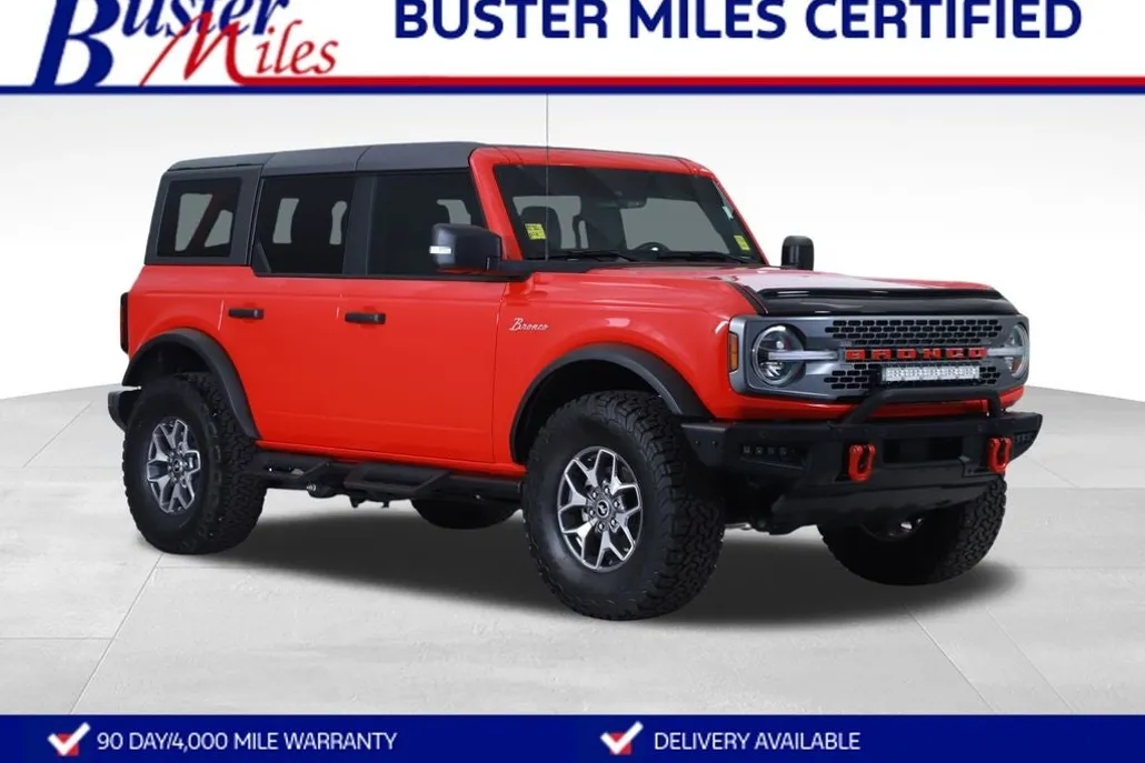 2024 Ford Bronco Badlands photo 1