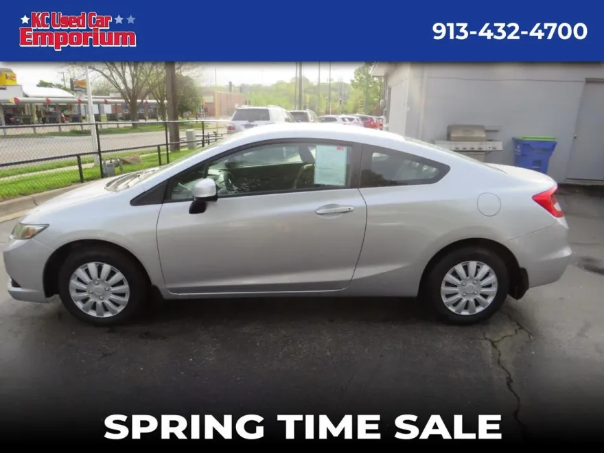 2013 Honda Civic LX photo 1