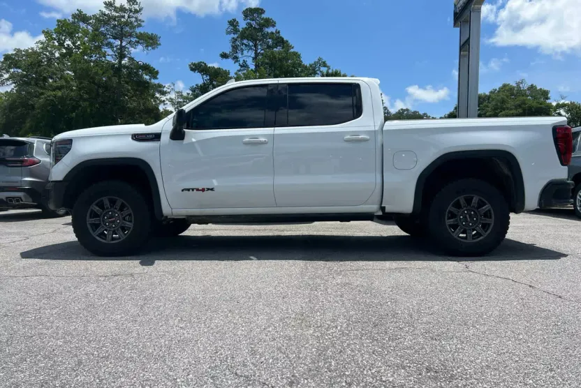 2024 Gmc Sierra 1500 AT4 photo 1